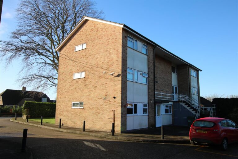 Ringley Oak, Horsham, West Sussex