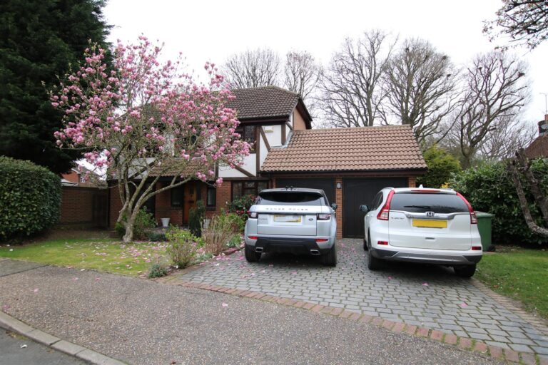 Quail Close, Horsham, West Sussex