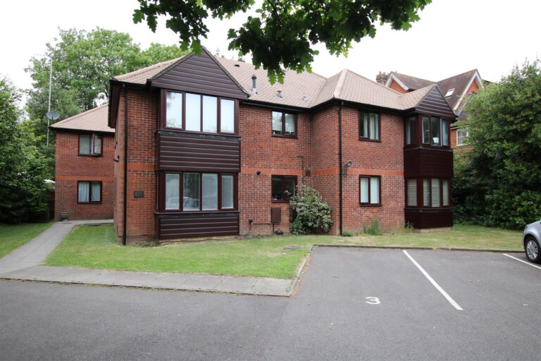 North Parade, Horsham