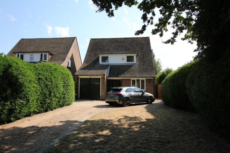 Shipley Bridge Lane, Copthorne, Crawley