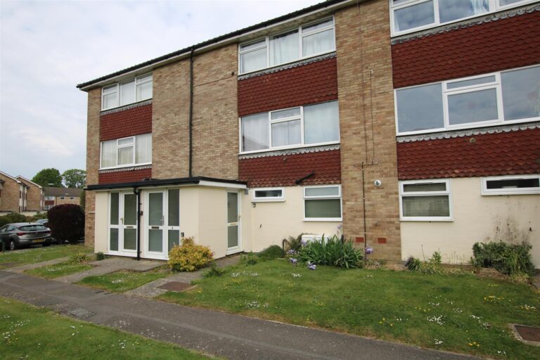 York Close, Horsham