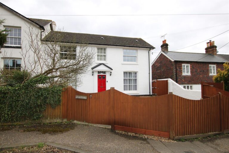 Ingleborough, Brighton Road, Lower Beeding